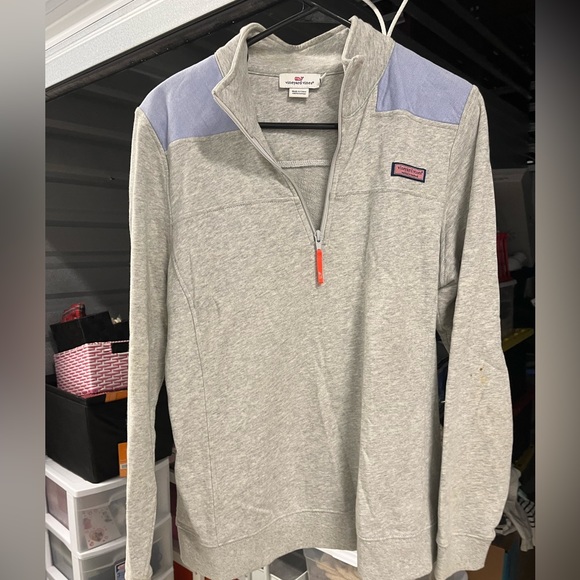 Vineyard vines pullover - Picture 1 of 3